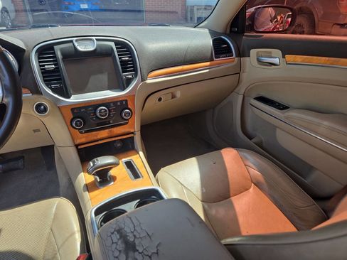 Used 2013 Chrysler 300 C RWD image 12