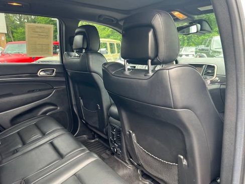 Used 2014 Jeep Grand Cherokee Overland w/ Advanced Technology Group AWD/4WD image 25