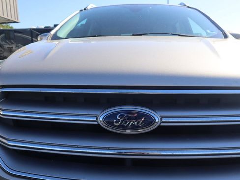 Used 2017 Ford Escape Titanium AWD/4WD image 33