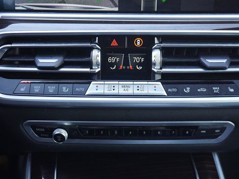 Used 2023 BMW X5 xDrive40i w/ Executive Package image 65