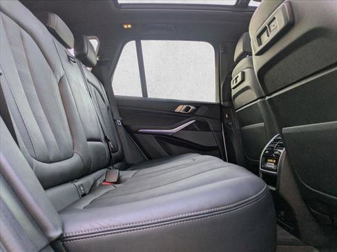 Used 2021 BMW X5 xDrive40i w/ Premium Package 2 image 20