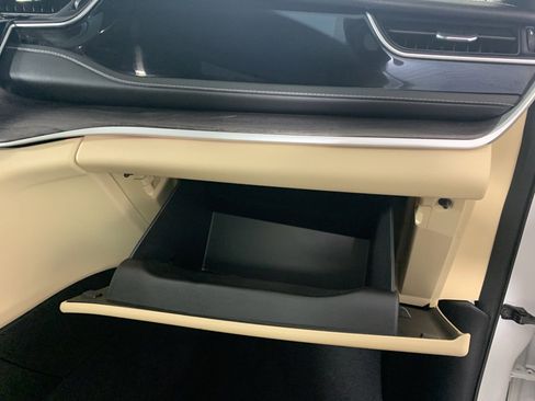 Used 2023 Jeep Grand Cherokee 4WD 4xe w/ Luxury Tech Group II image 43