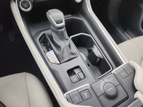 New 2026 Toyota Grand Highlander Limited FWD image 19