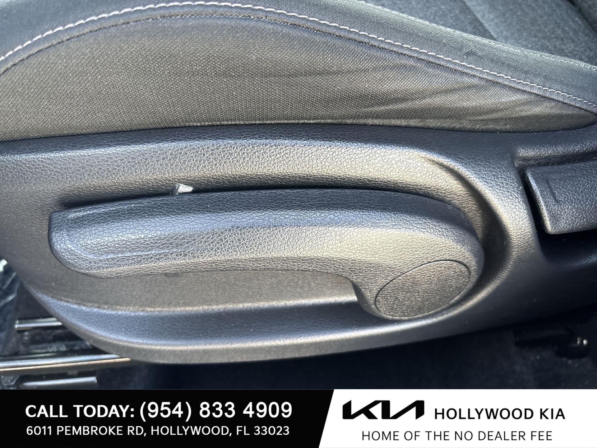 Used 2020 Kia Soul S FWD image 14