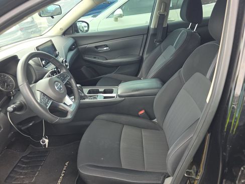 Used 2021 Nissan Sentra SV FWD image 3