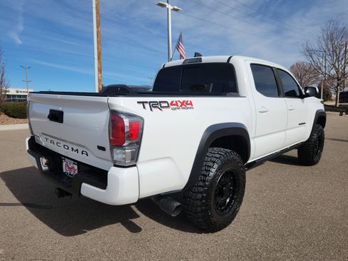 Used 2021 Toyota Tacoma PK image 3