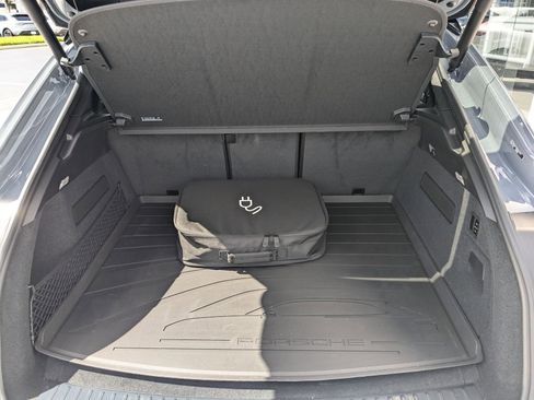 New 2025 Porsche Cayenne S image 28