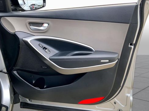 Used 2019 Hyundai Santa Fe XL FWD image 23