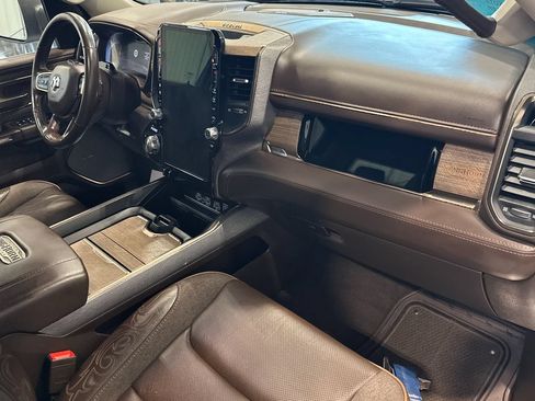 Used 2025 RAM 1500 Limited AWD/4WD image 36