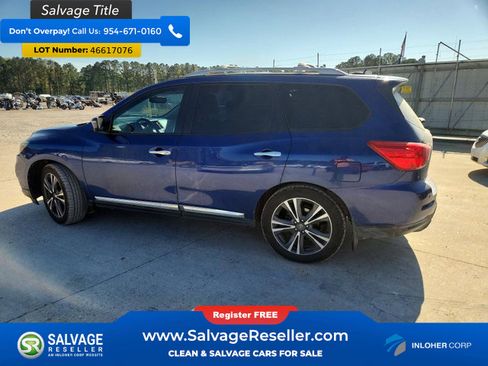 Used 2017 Nissan Pathfinder Platinum w/ Family Entertainment Package FWD image 3