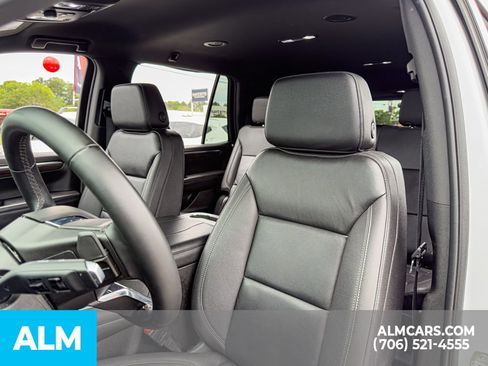 Used 2025 Chevrolet Tahoe LT AWD/4WD image 11