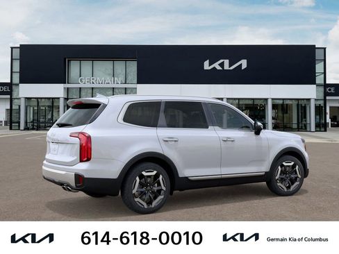 New 2025 Kia Telluride S image 9