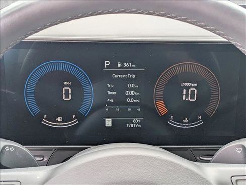 Used 2025 Hyundai Kona SEL FWD image 17