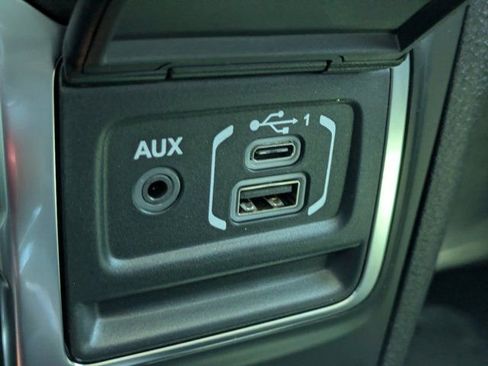 New 2026 Jeep Gladiator Sport AWD/4WD image 18