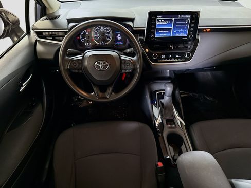 Used 2021 Toyota Corolla LE FWD image 17