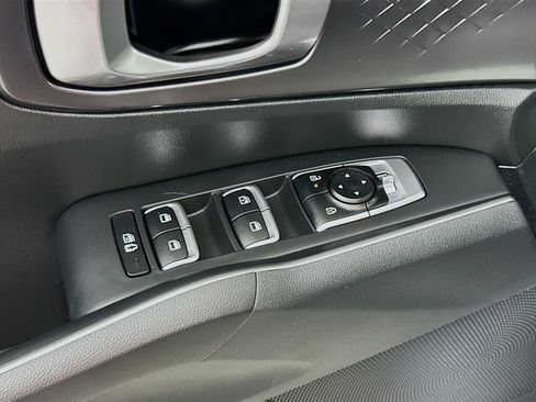 Used 2024 Kia Sorento S AWD/4WD image 19
