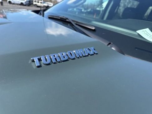 Used 2025 Chevrolet Silverado 1500 LT image 31