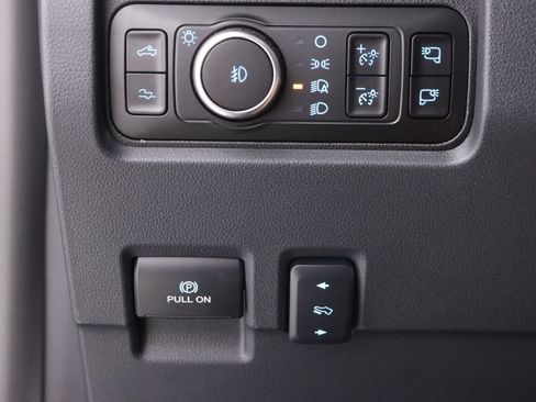 New 2026 Ford F450 Platinum w/ FX4 Off-Road Package AWD/4WD image 22