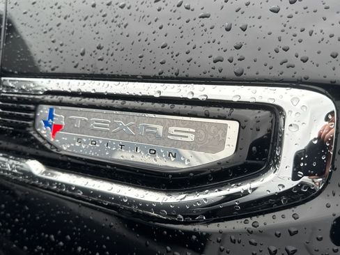 Used 2023 GMC Sierra 1500 SLT image 12