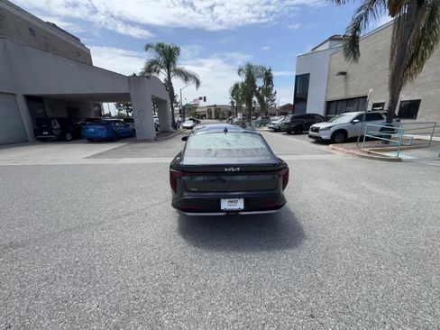 Used 2025 Kia K4 LXS FWD image 16