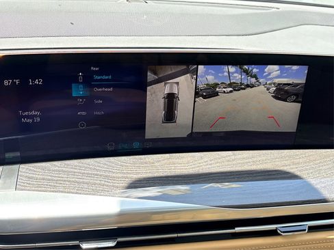 New 2026 Cadillac Escalade IQL Sport 2 w/ LPO, Etrunk Organizer Package AWD/4WD image 25