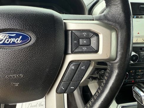 Used 2018 Ford F150 Lariat w/ Equipment Group 502A Luxury image 18