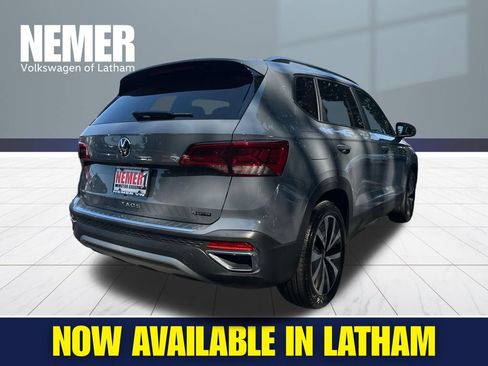 Used 2022 Volkswagen Taos SE AWD/4WD image 4