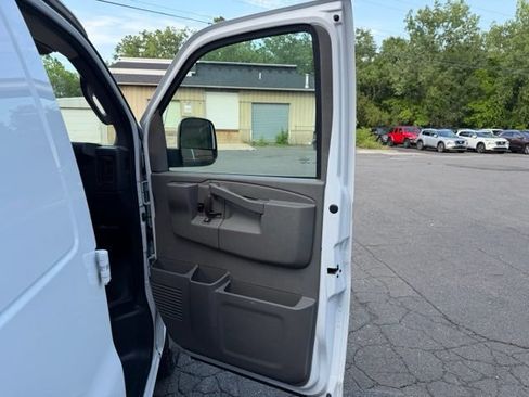 Used 2021 Chevrolet Express 2500 w/ Driver Convenience Package RWD image 14