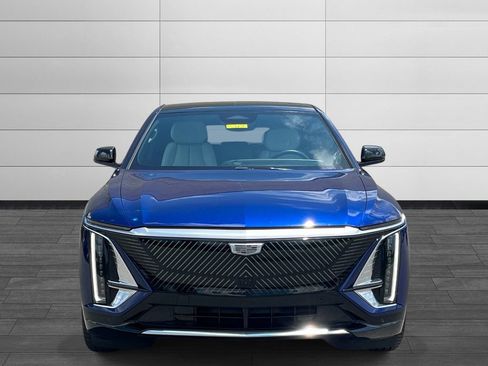 Certified 2024 Cadillac Lyriq Luxury RWD image 9
