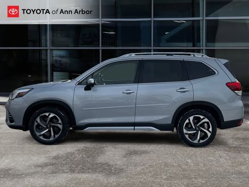Used 2023 Subaru Forester Touring image 10