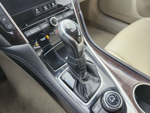 Used 2018 INFINITI Q50 Luxe w/ Essential Package (3.0T Luxe) image 33