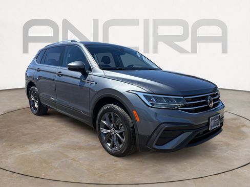 Used 2023 Volkswagen Tiguan SE image 4