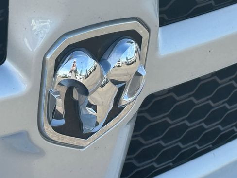 Used 2016 RAM 1500 Express image 9