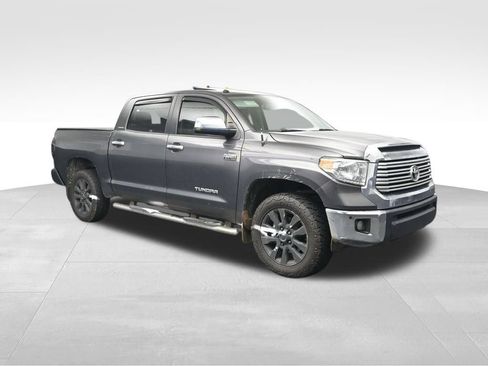 Used 2017 Toyota Tundra Limited w/ Limited Premium Package AWD/4WD image 7