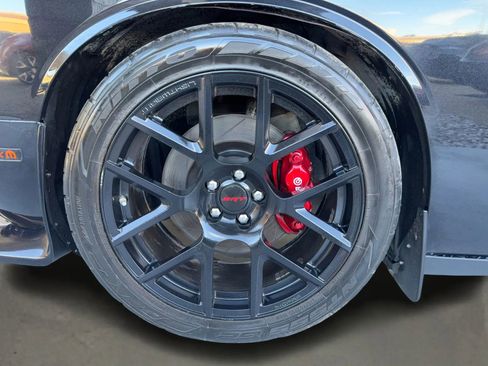Used 2015 Dodge Challenger R/T Scat Pack w/ Scat Pack Appearance Package image 12