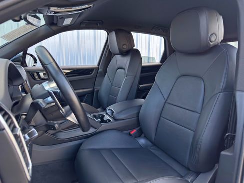 Used 2022 Porsche Cayenne E-Hybrid image 41