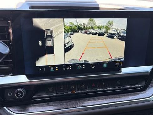 Used 2025 Chevrolet Silverado 2500 LTZ w/ LTZ Premium Package AWD/4WD image 27