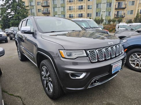 Used 2018 Jeep Grand Cherokee Overland image 1