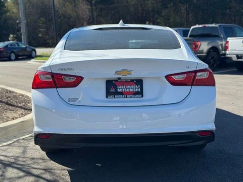 Used 2018 Chevrolet Malibu LT image 10