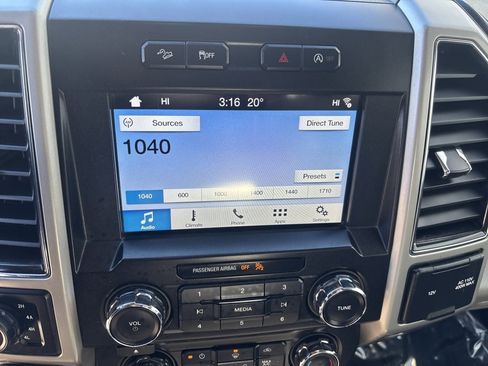 Used 2018 Ford F150 Lariat image 21