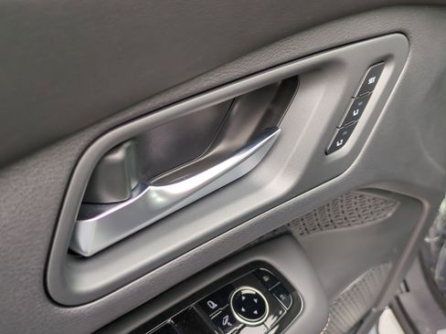 Certified 2024 Nissan Ariya AWD image 12