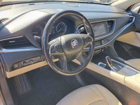 Used 2020 Buick Enclave Premium AWD/4WD image 17