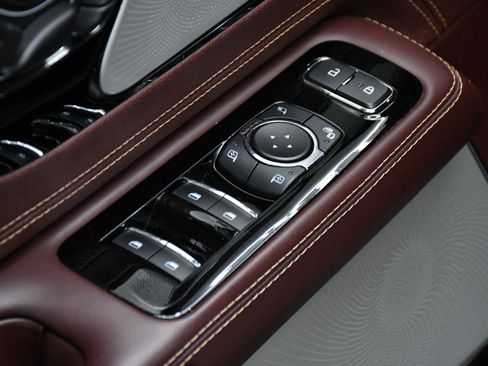 Used 2023 Lincoln Aviator Black Label w/ Jet Package AWD/4WD image 16