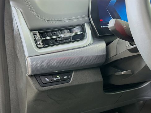 Used 2025 BMW X1 M35i w/ Premium Package image 10