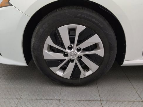 Used 2021 Nissan Altima 2.5 S w/ Driver Assist Package FWD image 31