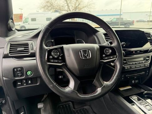 Used 2022 Honda Pilot Black Edition image 18