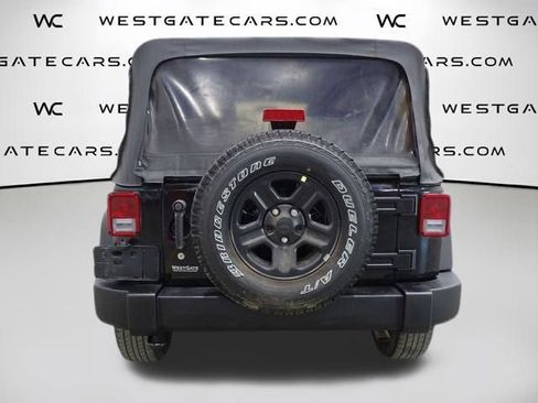 Used 2018 Jeep Wrangler Unlimited Sport AWD/4WD image 8