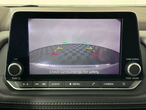 Used 2023 Nissan Rogue SV w/ SV Premium B Package image 39