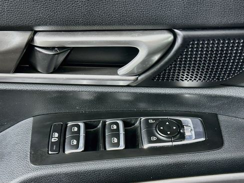 Used 2025 Kia Telluride S AWD/4WD image 15
