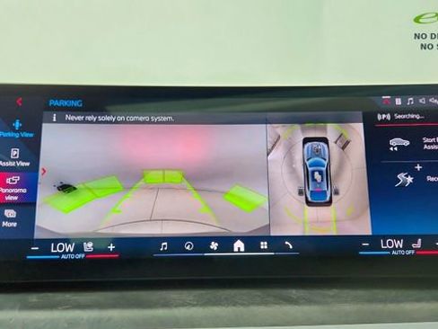 Used 2025 BMW X6 M60i AWD/4WD image 46